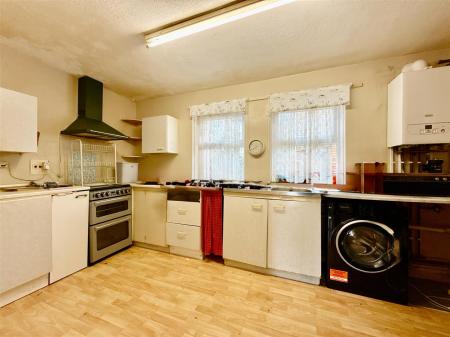 Kitchen.JPG