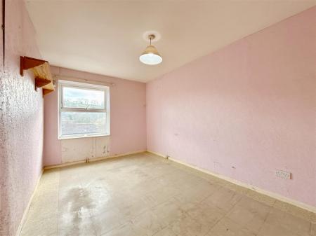 Bedroom 1.JPG