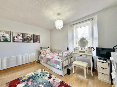 Bedroom 2.jpg