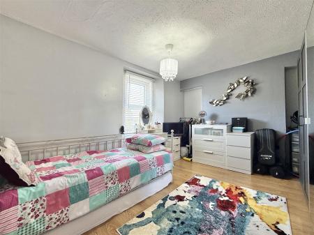 Bedroom  2.jpg