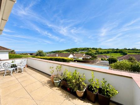 Terrace & Views.png