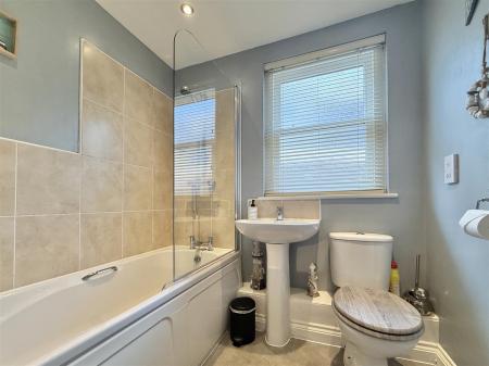 Bathroom.jpg