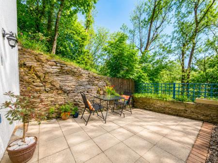 Front Patio Garden.png