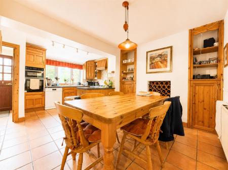 Dining Area.png