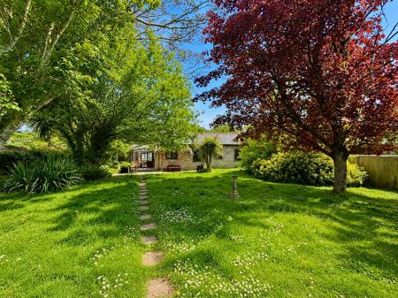 Rear  Garden.png