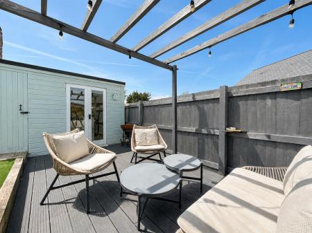 Deck Towards Summer House.png