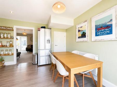 Dining Area.png