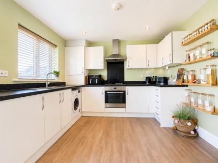 Kitchen (2).png
