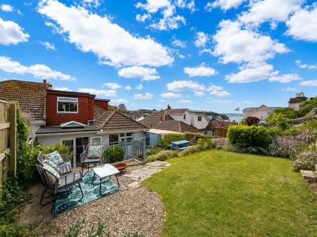 Rear Garden Towards Rea .png