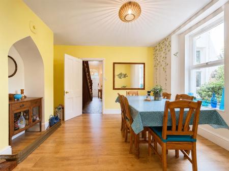 Breakfast Room.png