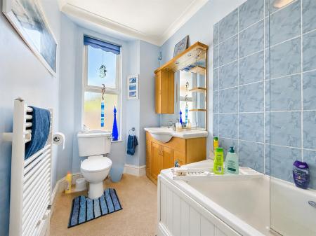 Family Bathroom.png