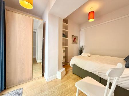 Bed 2 (2).JPG