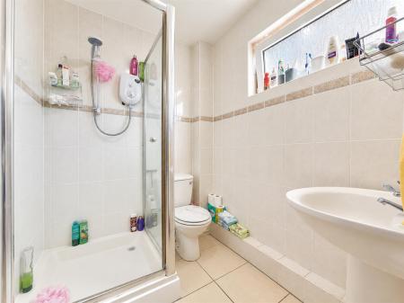 Separate Shower Room.png
