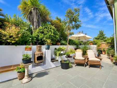 Rear_Garden..png