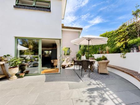 Rear  Garden.png