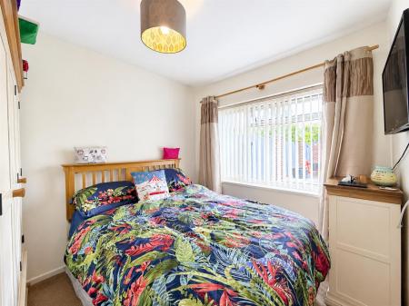 Bedroom 2.png