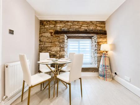 Dining Area.png