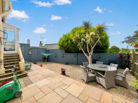 Rear Garden.png