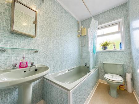Family Bathroom.png