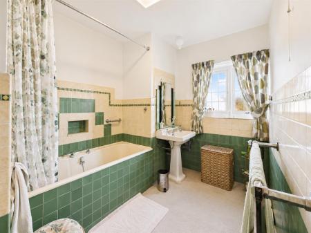 Family Bathroom.png