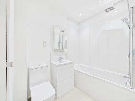 CAM04018G0-PR0393-ST