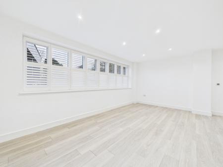 CAM04018G0-PR0393-ST