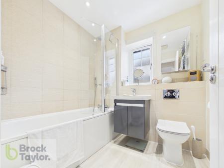 CAM02841G0-PR0060-ST