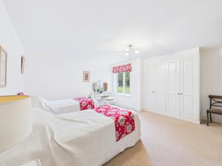 CAM04018G0-PR0399-ST