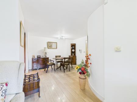 CAM04018G0-PR0399-ST