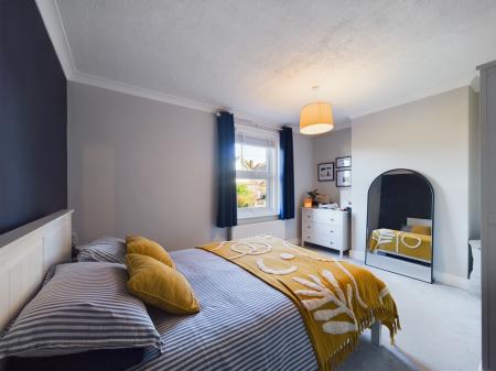 CAM01080G0-PR0323-ST