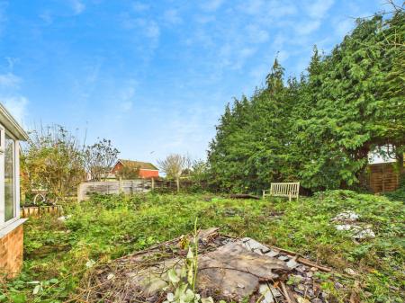 4c41824b-CAM04018G0-