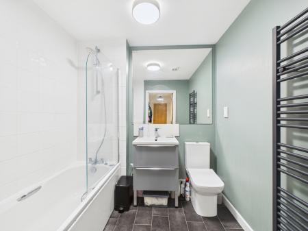 CAM04018G0-PR0396-ST