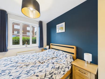 CAM04018G0-PR0396-ST