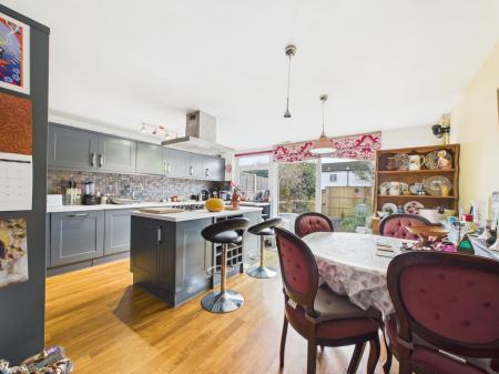 CAM04018G0-PR0392-ST