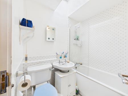 CAM04018G0-PR0392-ST