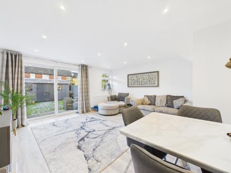 CAM04018G0-PR0411-ST