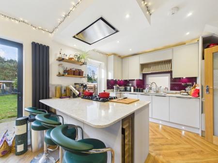 CAM04018G0-PR0409-ST