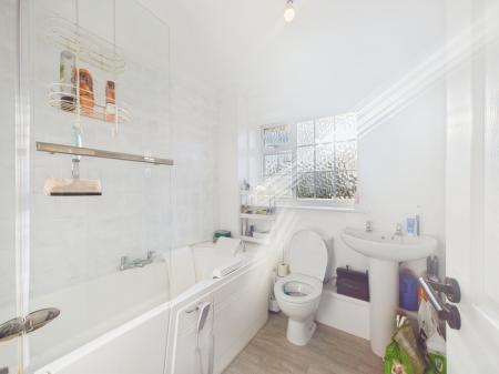 CAM04018G0-PR0417-ST