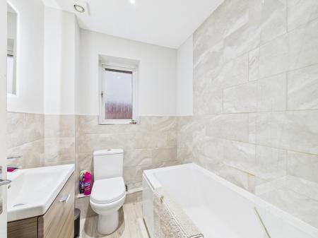 CAM04018G0-PR0424-ST