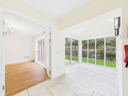 CAM04018G0-PR0429-ST