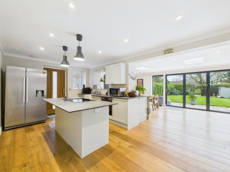 CAM04018G0-PR0426-ST