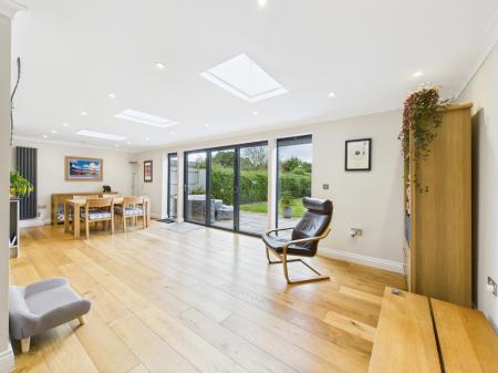 CAM04018G0-PR0426-ST