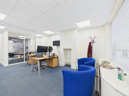 CAM04018G0-PR0413-ST