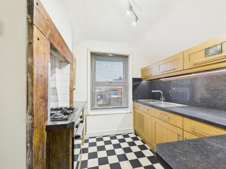 CAM04018G0-PR0397-ST