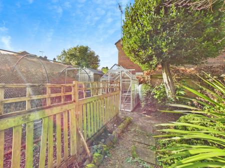 86d74cb6-CAM04018G0-