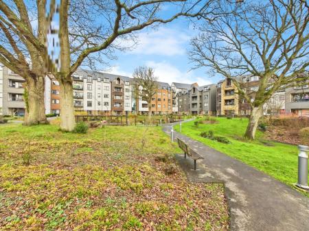 0a216fee-CAM04018G0-