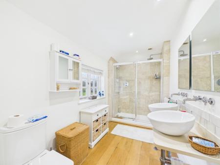 CAM04018G0-PR0443-ST