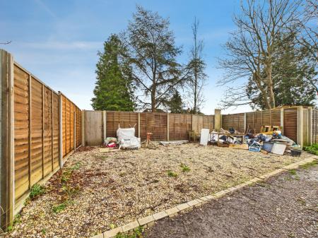 e9f18834-CAM04018G0-