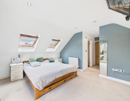 CAM04018G0-PR0440-ST