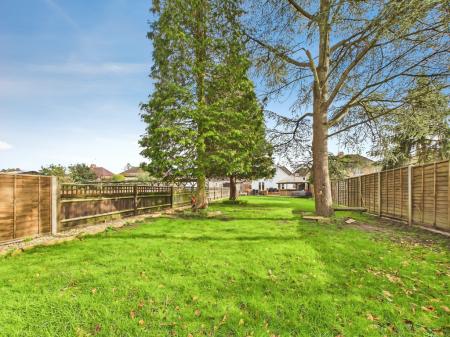 86e8fb83-CAM04018G0-